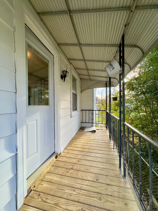 Building Photo - Charming 3Bed/1Bath in Parkville-$1950 wit...