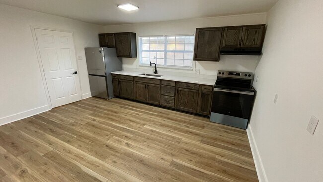 Building Photo - Charming 3 Bedroom Home in North Little Rock