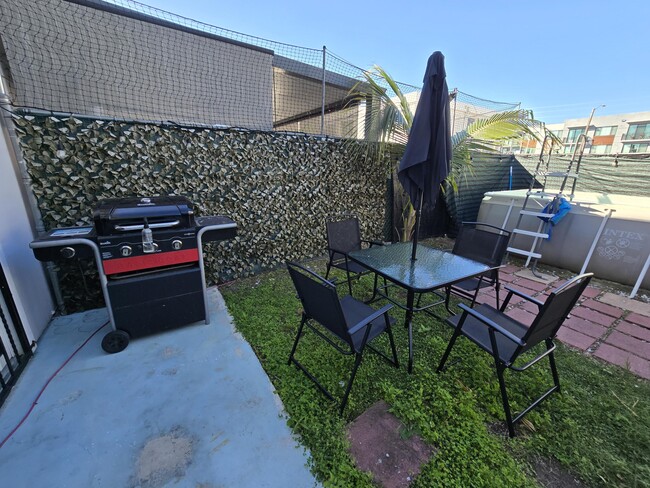 Building Photo - 26132 SW 136 Ct