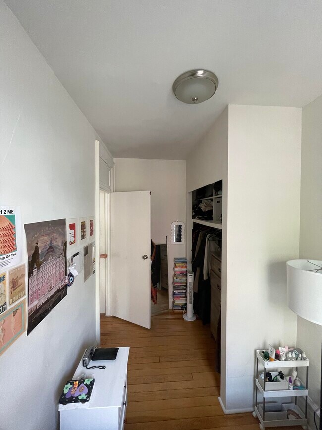 Interior Photo - 170-172 Spring Street