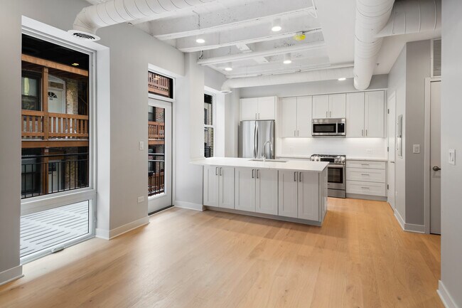 Foto del edificio - 4637 N Ashland Ave