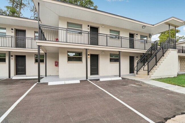 Photo - Welcome to San Marco Sq Apartments - NOW OFFERING a 1 bedroom apartment in a vibrant, pet-friendl...