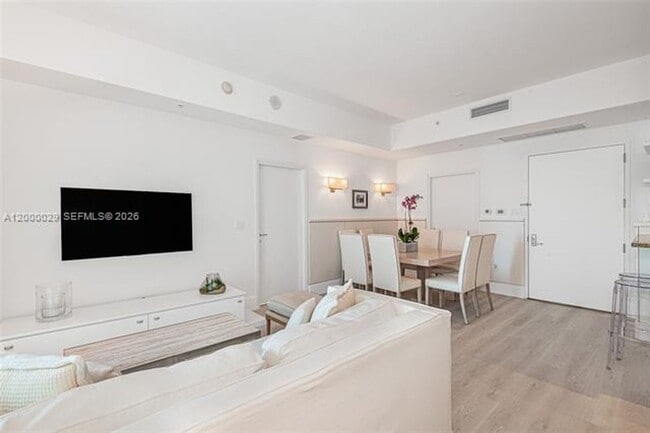 Photo - 50 South Pointe Dr Apartment