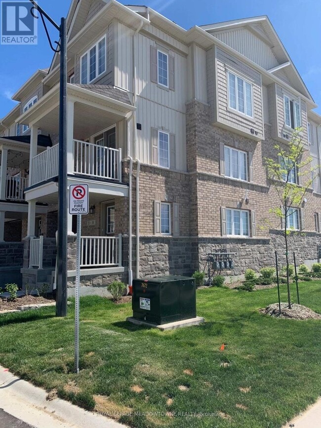 Photo du bâtiment - 88 Decorso Dr