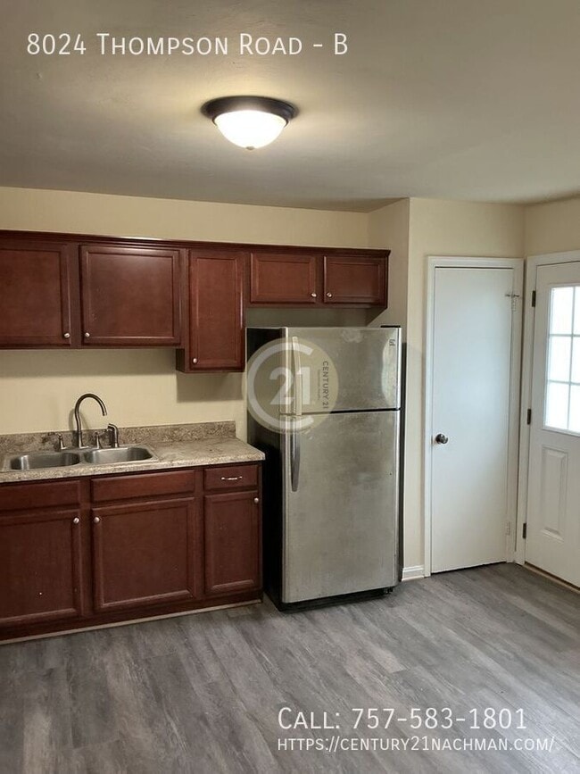 Foto del edificio - 8024 Thompson Rd