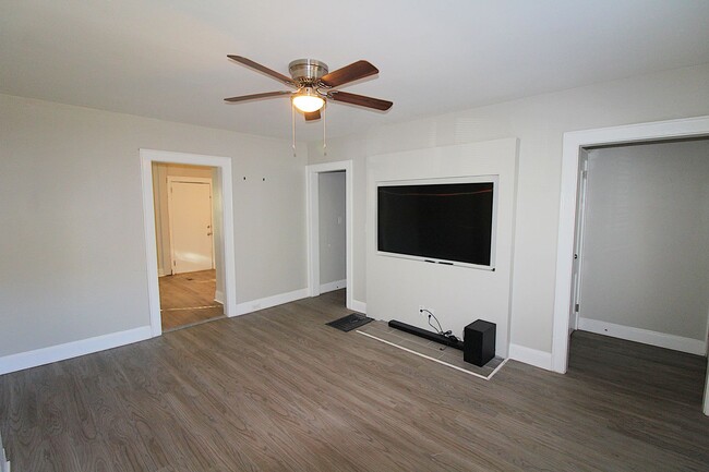 Foto del edificio - Welcome to Your New Home in Enderly Park!