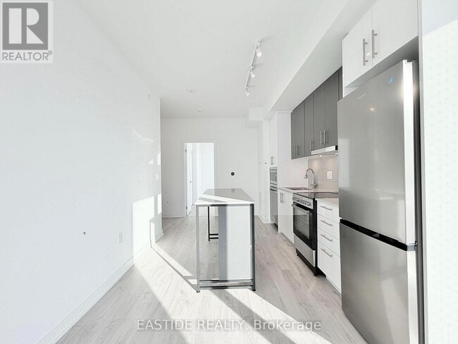 Building Photo - 9763 Markham Rd