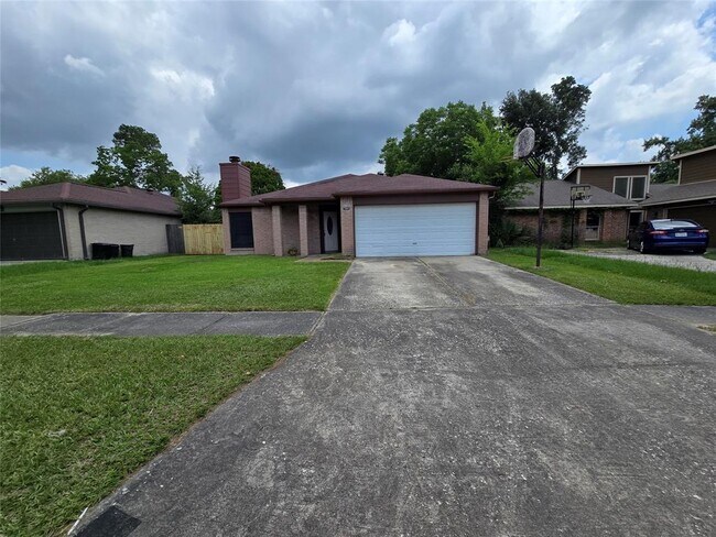 Foto del edificio - 7011 Foxmont Ln