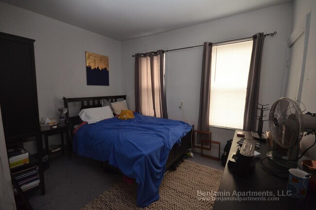 Building Photo - 530 Cambridge St