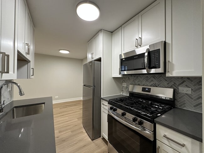 Foto del edificio - 531 W Aldine Ave