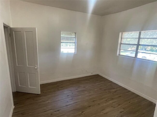 Foto del edificio - 310 N 20th St
