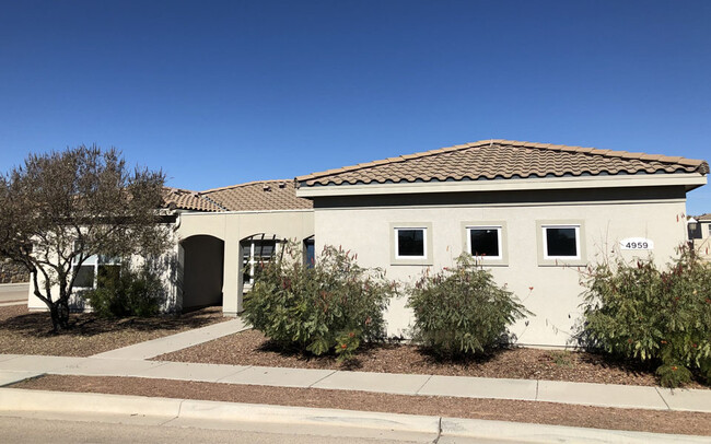 Foto del edificio - Fort Bliss Family Homes