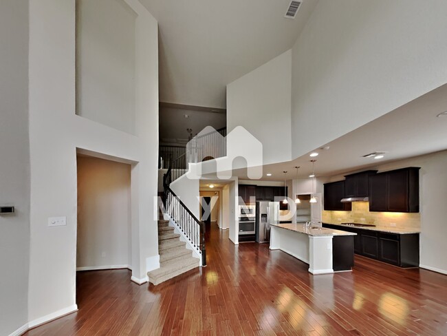 Building Photo - 7135 Ravensdale