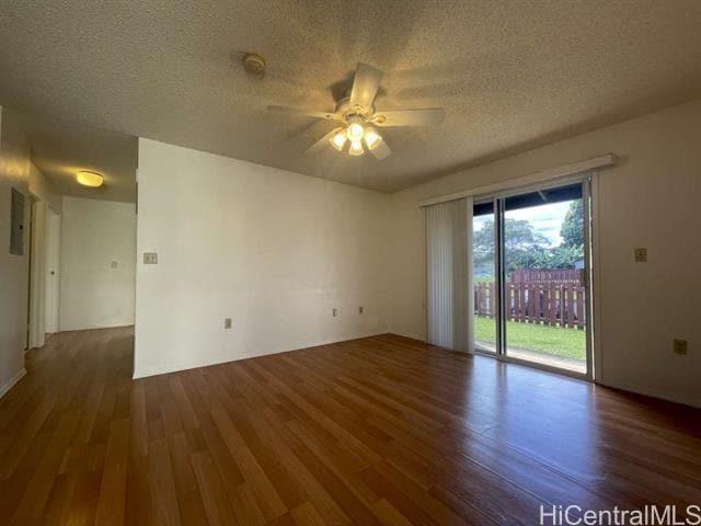 Building Photo - 95-1041-1041 Kuauli St