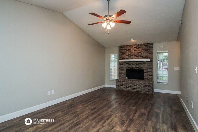 Building Photo - 179 Wildwood Dr