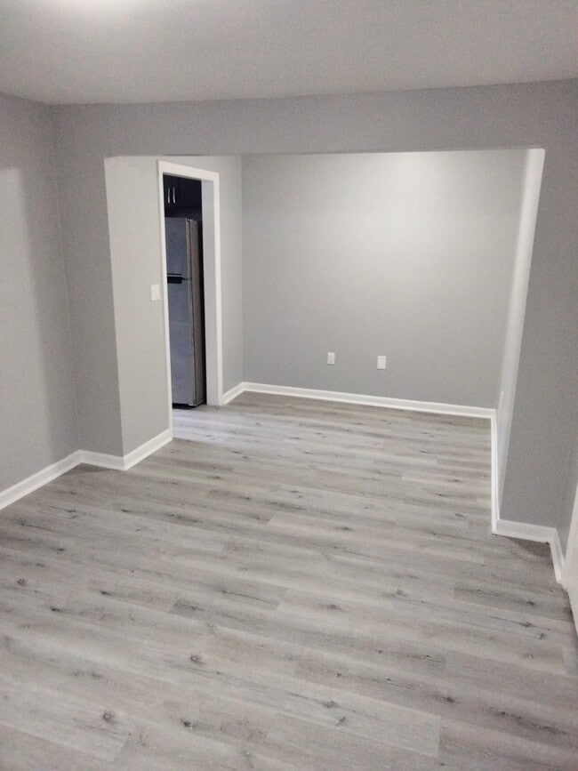 Building Photo - 145 Sisson Ave