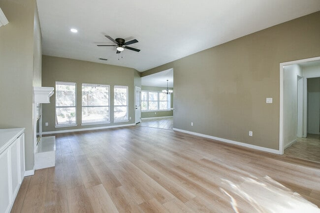 Foto del edificio - 12284 Arcturus Dr