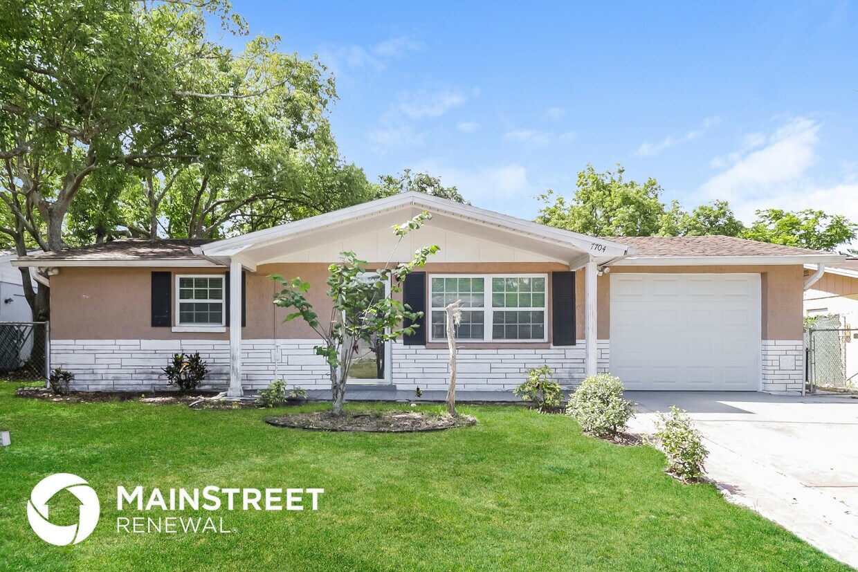 Foto principal - 7704 Birchwood Dr