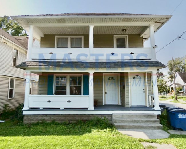 Building Photo - 1702 Hurd St