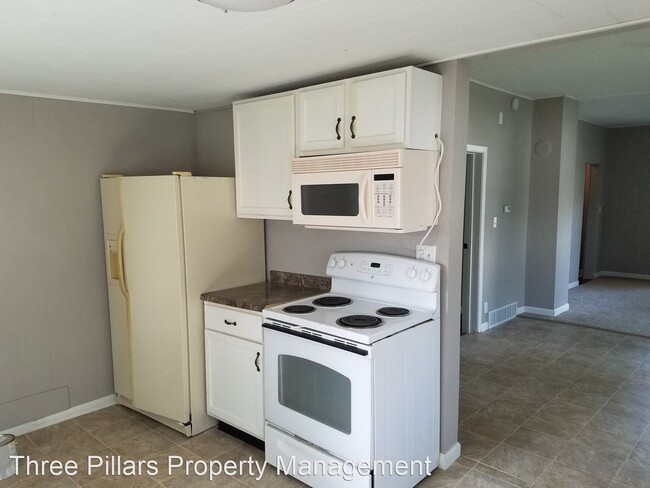 Building Photo - 3 br, 1 bath House - 217 1st St. SE
