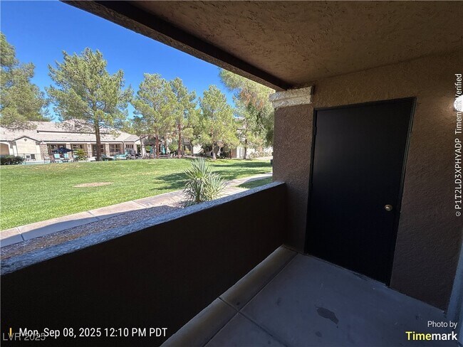 Foto del edificio - 555 E Silverado Ranch Blvd