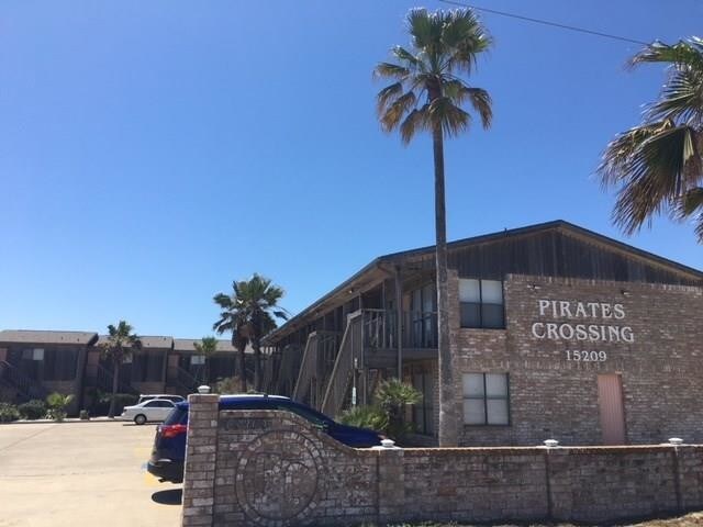 Foto del edificio - 15209 Leeward Dr