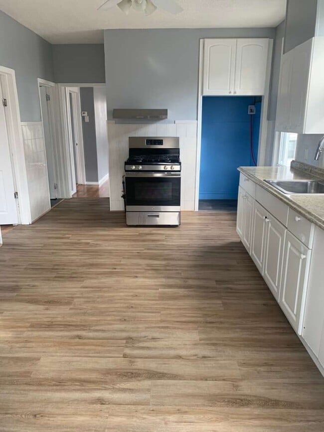 Cocina - 260 Pacific St