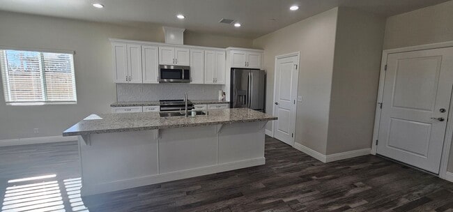 Building Photo - Beautiful Solar-Powered 4 Bedroom Home Bui...