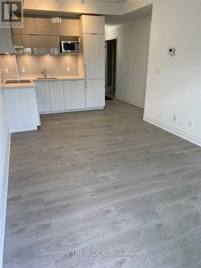 Building Photo - 10 Rouge Valley Dr W