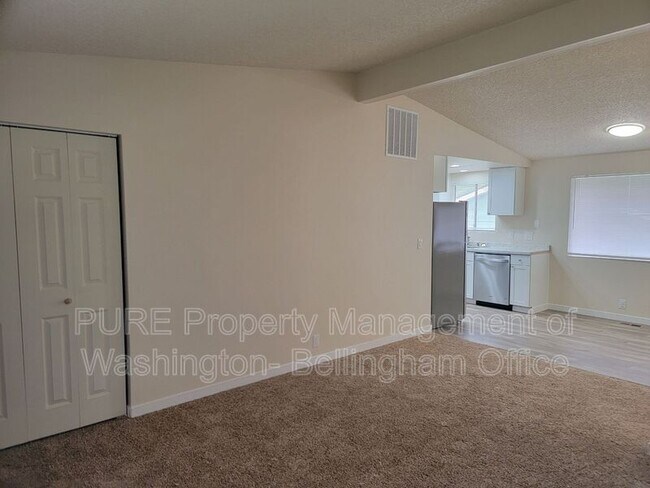 Foto del edificio - 3350 Cherrywood Ave