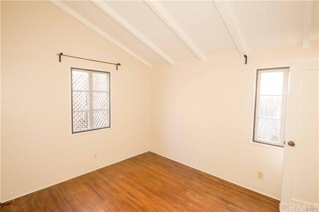 Building Photo - 209 Cypress Dr