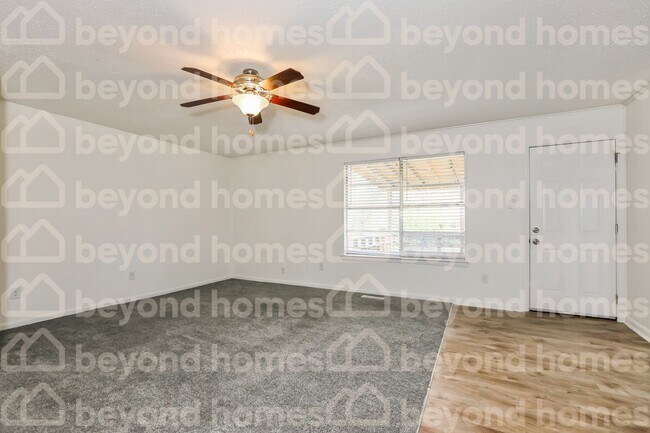 Foto del edificio - Move-In Ready 3-Bedroom 2-Bathroom Home in...