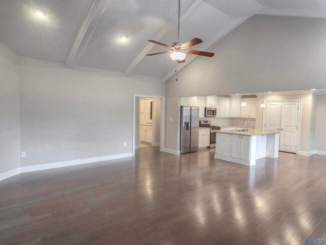 Building Photo - 223 Dustin Ln