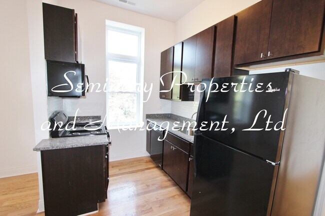 Foto del edificio - New Rehabbed one bedroom apartment, Central Air, Dishwasher, new everything
