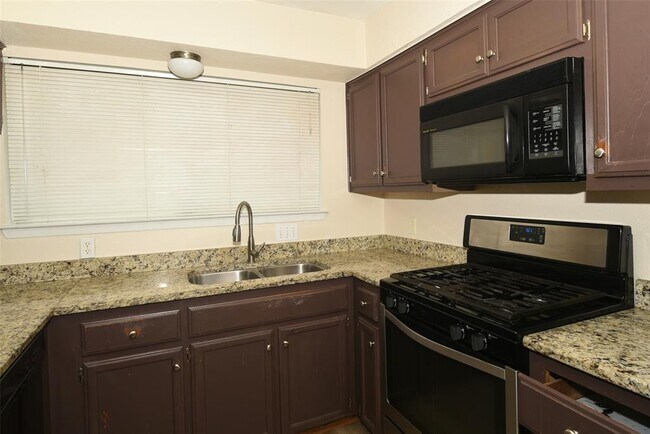 Foto del edificio - 410 Splitrock