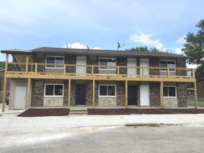 Building Photo - 2619 Sierra Dr