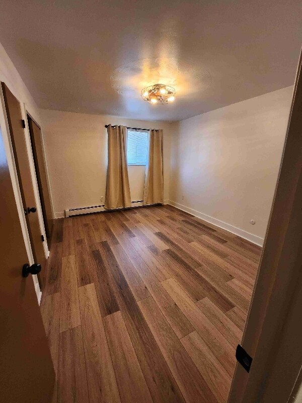 Foto del edificio - 30 Emery Way
