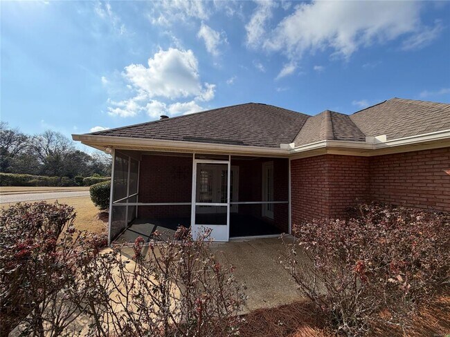 Foto del edificio - 8000 Bridgewater Trce