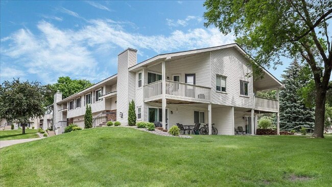 Foto del edificio - 4125 Goldenrod Ln N