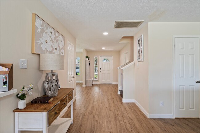 Building Photo - 13601 Trail Meadow Ln