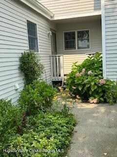 Foto del edificio - 93 Sandalwood Ln