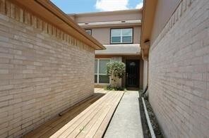 Foto del edificio - 532 Birdsong Dr