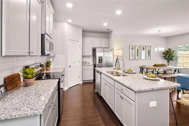 Foto del edificio - Room in Townhome on The Way Pl