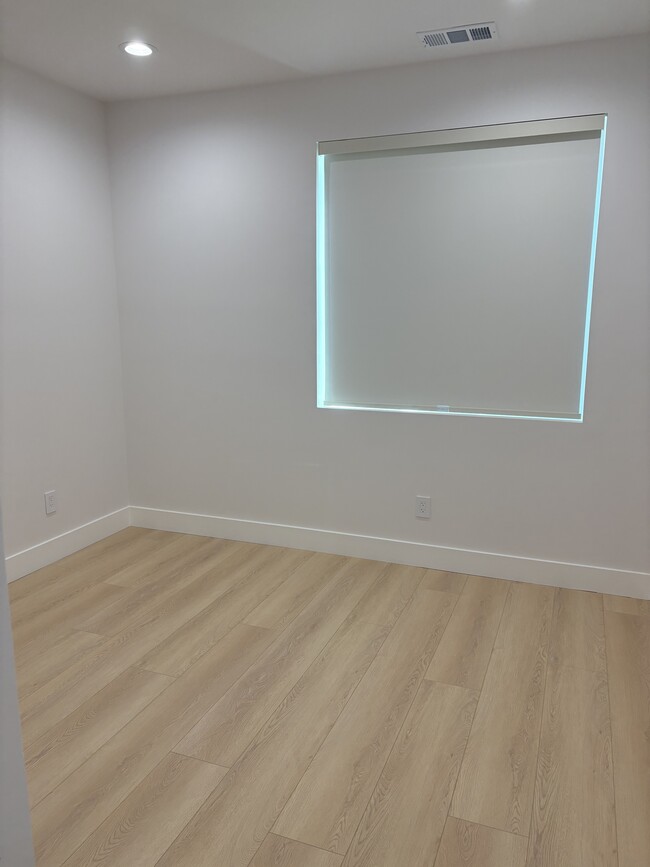 Foto del edificio - 18812 Pendergast Ave