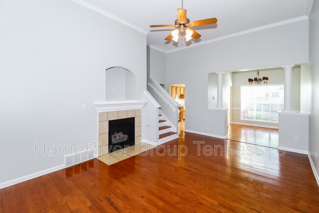 Building Photo - 7859 Fallstone Rd