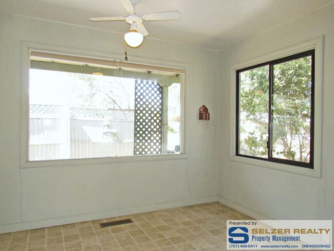 Foto del edificio - Roomy yet cozy 2+ bd., 2 ba. home in Rogin...