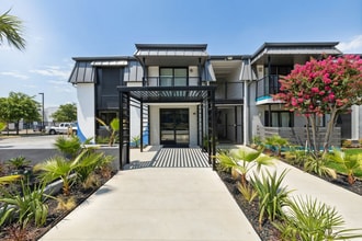 Building Photo - The Ace Apartments