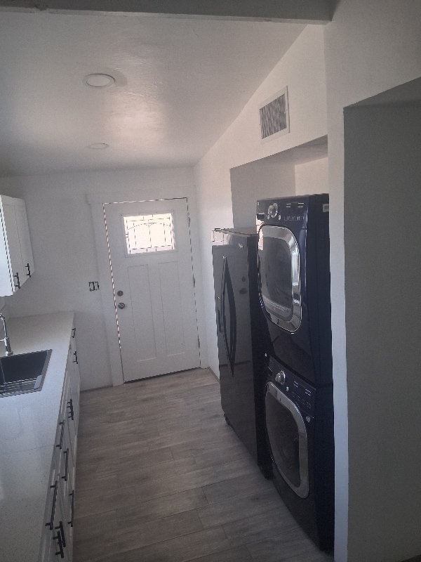 Building Photo - 1432 N 15th Ave