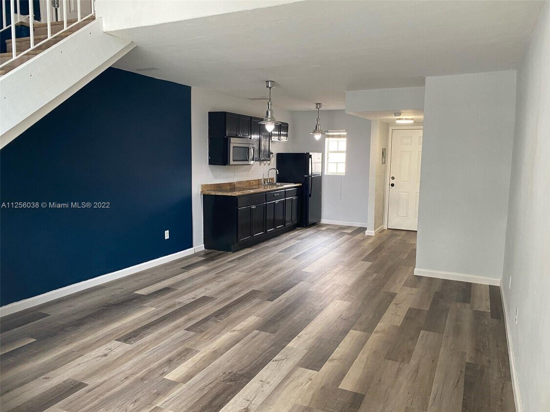 10903 N Kendall Dr Unit 221, Miami, FL 33186 Condo for Rent in Miami