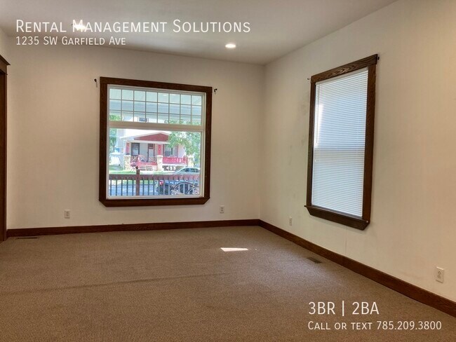 Building Photo - 1235 SW Garfield- 3 BED/2 BATH